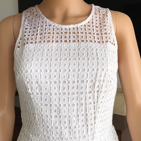 WHITE EYELET DRESS - Picture 5 of 8